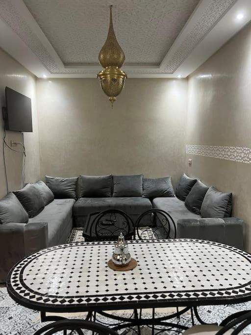 Appartement Proche Aeroport Марракеш Екстер'єр фото